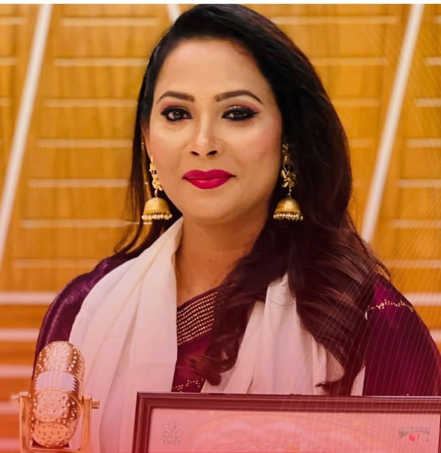 আলমডাঙ্গার গর্ব: ‘লালন কন্যা’ নাসরিন আক্তার বিউটির অনন্য অর্জন।